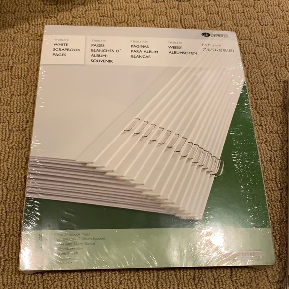 NEW Creative Memories 8 1/2 x 11 White Scrapbook Pages - Picture 1 of 2